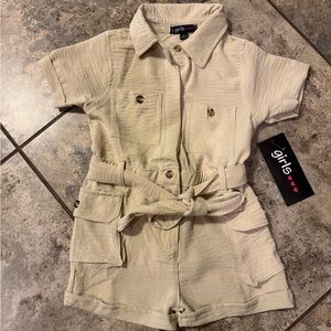 NWT Girls Crepe Knit Tie Waist Belted Utility Romper - Stone Size 4T